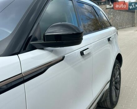 Білий Ленд Ровер Рендж Ровер Велар, об'ємом двигуна 2 л та пробігом 131 тис. км за 32000 $, фото 23 на Automoto.ua