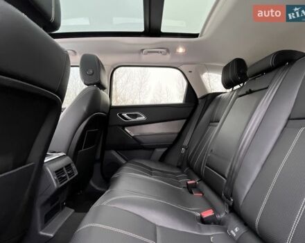 Білий Ленд Ровер Рендж Ровер Велар, об'ємом двигуна 2 л та пробігом 143 тис. км за 33500 $, фото 19 на Automoto.ua