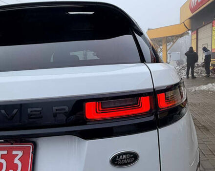 Білий Ленд Ровер Рендж Ровер Велар, об'ємом двигуна 2 л та пробігом 181 тис. км за 28500 $, фото 13 на Automoto.ua