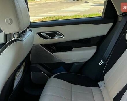 Білий Ленд Ровер Рендж Ровер Велар, об'ємом двигуна 3 л та пробігом 76 тис. км за 35999 $, фото 34 на Automoto.ua