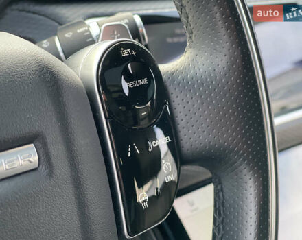 Білий Ленд Ровер Рендж Ровер Велар, об'ємом двигуна 2 л та пробігом 209 тис. км за 31999 $, фото 41 на Automoto.ua