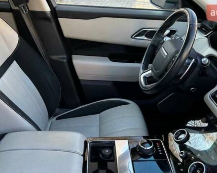 Білий Ленд Ровер Рендж Ровер Велар, об'ємом двигуна 3 л та пробігом 76 тис. км за 35999 $, фото 45 на Automoto.ua