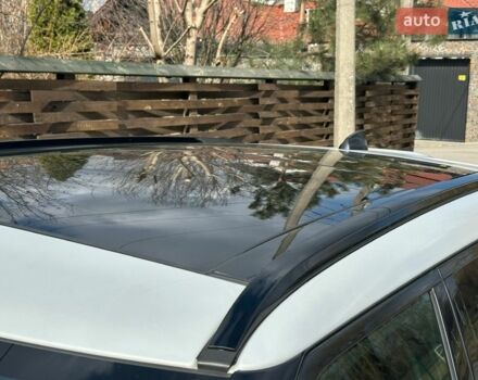 Білий Ленд Ровер Рендж Ровер Велар, об'ємом двигуна 2 л та пробігом 131 тис. км за 32000 $, фото 26 на Automoto.ua