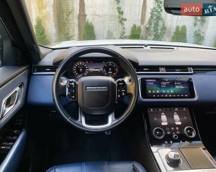 Белый Ленд Ровер Рендж Ровер Велар, объемом двигателя 2 л и пробегом 91 тыс. км за 34999 $, фото 1 на Automoto.ua