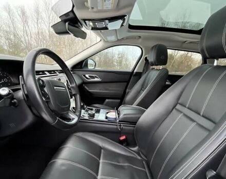 Белый Ленд Ровер Рендж Ровер Велар, объемом двигателя 2 л и пробегом 138 тыс. км за 39690 $, фото 28 на Automoto.ua