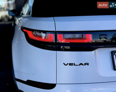 Белый Ленд Ровер Рендж Ровер Велар, объемом двигателя 2 л и пробегом 91 тыс. км за 34999 $, фото 23 на Automoto.ua