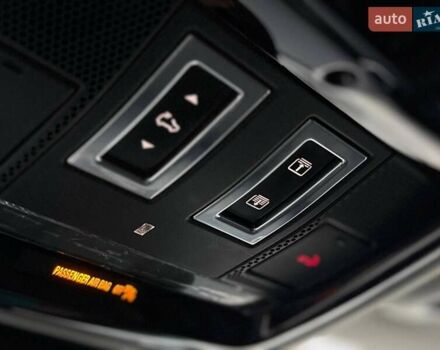 Белый Ленд Ровер Рендж Ровер Велар, объемом двигателя 2 л и пробегом 127 тыс. км за 27900 $, фото 23 на Automoto.ua