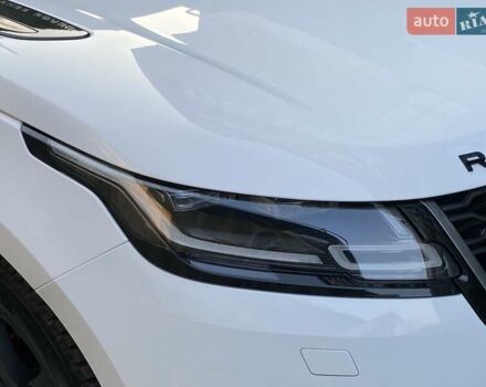 Белый Ленд Ровер Рендж Ровер Велар, объемом двигателя 2 л и пробегом 91 тыс. км за 34999 $, фото 11 на Automoto.ua