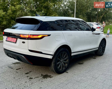 Білий Ленд Ровер Рендж Ровер Велар, об'ємом двигуна 2 л та пробігом 150 тис. км за 29900 $, фото 6 на Automoto.ua