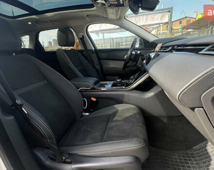 Белый Ленд Ровер Рендж Ровер Велар, объемом двигателя 2 л и пробегом 134 тыс. км за 25500 $, фото 27 на Automoto.ua