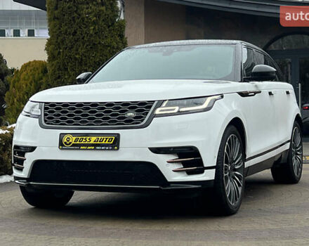 Белый Ленд Ровер Рендж Ровер Велар, объемом двигателя 3 л и пробегом 60 тыс. км за 33900 $, фото 2 на Automoto.ua