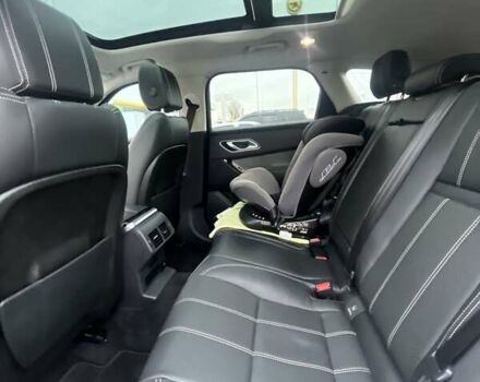 Білий Ленд Ровер Рендж Ровер Велар, об'ємом двигуна 2 л та пробігом 128 тис. км за 42000 $, фото 15 на Automoto.ua