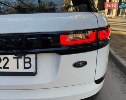 Белый Ленд Ровер Рендж Ровер Велар, объемом двигателя 3 л и пробегом 75 тыс. км за 42500 $, фото 10 на Automoto.ua