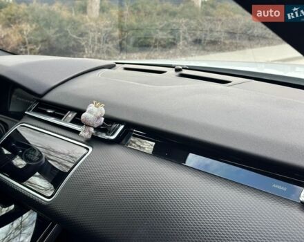 Білий Ленд Ровер Рендж Ровер Велар, об'ємом двигуна 2 л та пробігом 131 тис. км за 32000 $, фото 52 на Automoto.ua