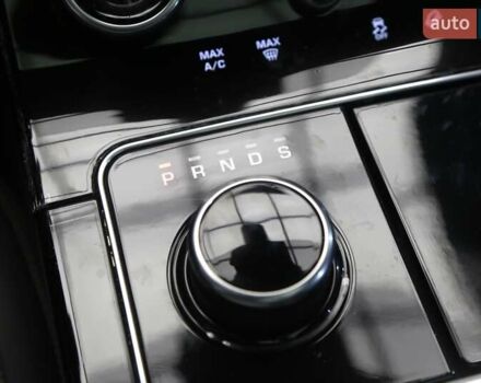 Білий Ленд Ровер Рендж Ровер Велар, об'ємом двигуна 2 л та пробігом 138 тис. км за 41900 $, фото 28 на Automoto.ua