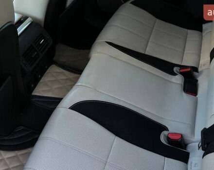 Білий Ленд Ровер Рендж Ровер Велар, об'ємом двигуна 3 л та пробігом 76 тис. км за 35999 $, фото 35 на Automoto.ua