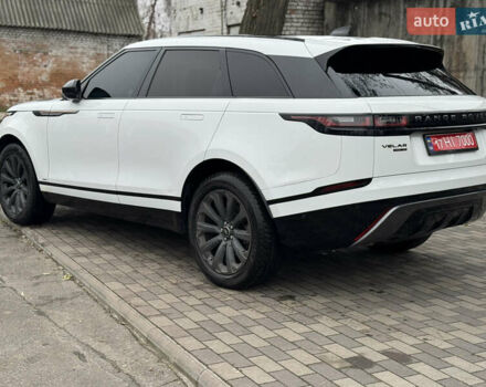 Білий Ленд Ровер Рендж Ровер Велар, об'ємом двигуна 2 л та пробігом 150 тис. км за 29900 $, фото 10 на Automoto.ua