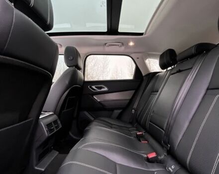 Белый Ленд Ровер Рендж Ровер Велар, объемом двигателя 2 л и пробегом 139 тыс. км за 32300 $, фото 22 на Automoto.ua