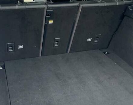 Білий Ленд Ровер Рендж Ровер Велар, об'ємом двигуна 2 л та пробігом 128 тис. км за 42000 $, фото 24 на Automoto.ua