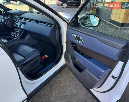 Белый Ленд Ровер Рендж Ровер Велар, объемом двигателя 2 л и пробегом 91 тыс. км за 34999 $, фото 54 на Automoto.ua