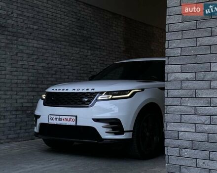 Белый Ленд Ровер Рендж Ровер Велар, объемом двигателя 2 л и пробегом 91 тыс. км за 34999 $, фото 5 на Automoto.ua