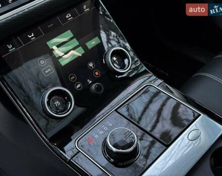 Білий Ленд Ровер Рендж Ровер Велар, об'ємом двигуна 2 л та пробігом 141 тис. км за 37690 $, фото 22 на Automoto.ua