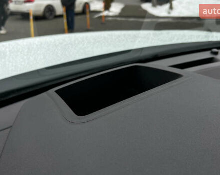 Белый Ленд Ровер Рендж Ровер Велар, объемом двигателя 3 л и пробегом 60 тыс. км за 33900 $, фото 22 на Automoto.ua