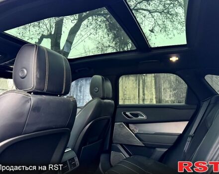 Белый Ленд Ровер Рендж Ровер Велар, объемом двигателя 2 л и пробегом 150 тыс. км за 29900 $, фото 11 на Automoto.ua