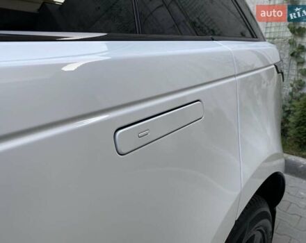 Белый Ленд Ровер Рендж Ровер Велар, объемом двигателя 2 л и пробегом 91 тыс. км за 34999 $, фото 22 на Automoto.ua