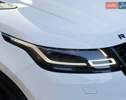 Белый Ленд Ровер Рендж Ровер Велар, объемом двигателя 2 л и пробегом 91 тыс. км за 34999 $, фото 12 на Automoto.ua