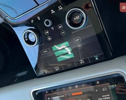 Білий Ленд Ровер Рендж Ровер Велар, об'ємом двигуна 3 л та пробігом 76 тис. км за 35999 $, фото 17 на Automoto.ua