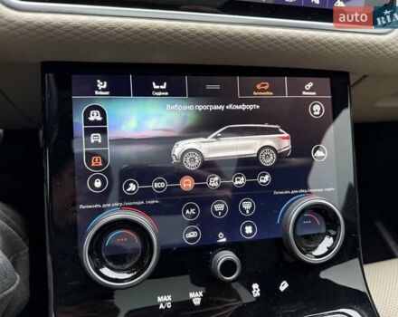 Белый Ленд Ровер Рендж Ровер Велар, объемом двигателя 3 л и пробегом 133 тыс. км за 39500 $, фото 50 на Automoto.ua