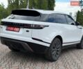 Білий Ленд Ровер Рендж Ровер Велар, об'ємом двигуна 2 л та пробігом 150 тис. км за 28999 $, фото 50 на Automoto.ua