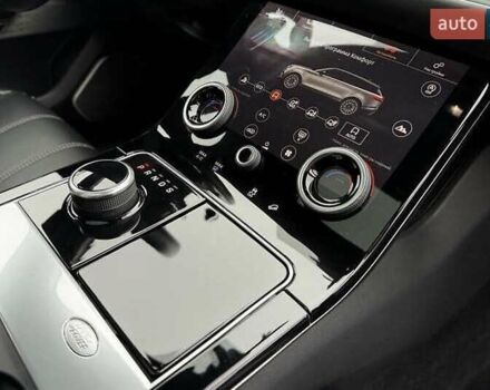 Белый Ленд Ровер Рендж Ровер Велар, объемом двигателя 2 л и пробегом 134 тыс. км за 34000 $, фото 10 на Automoto.ua