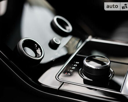 Белый Ленд Ровер Рендж Ровер Велар, объемом двигателя 3 л и пробегом 80 тыс. км за 44000 $, фото 13 на Automoto.ua