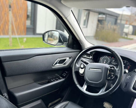 Белый Ленд Ровер Рендж Ровер Велар, объемом двигателя 2 л и пробегом 62 тыс. км за 39900 $, фото 19 на Automoto.ua