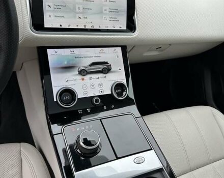 Білий Ленд Ровер Рендж Ровер Велар, об'ємом двигуна 2 л та пробігом 129 тис. км за 34900 $, фото 17 на Automoto.ua