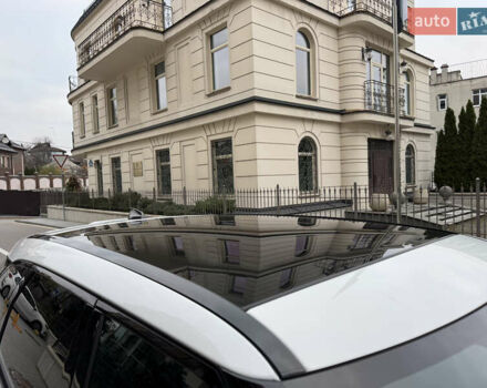 Белый Ленд Ровер Рендж Ровер Велар, объемом двигателя 2.99 л и пробегом 71 тыс. км за 49900 $, фото 22 на Automoto.ua