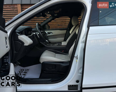 Белый Ленд Ровер Рендж Ровер Велар, объемом двигателя 2 л и пробегом 79 тыс. км за 43000 $, фото 20 на Automoto.ua