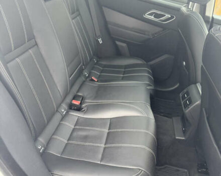 Белый Ленд Ровер Рендж Ровер Велар, объемом двигателя 2 л и пробегом 62 тыс. км за 39900 $, фото 10 на Automoto.ua