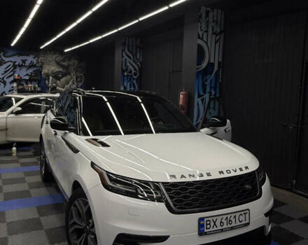 Белый Ленд Ровер Рендж Ровер Велар, объемом двигателя 3 л и пробегом 95 тыс. км за 43000 $, фото 16 на Automoto.ua