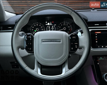 Белый Ленд Ровер Рендж Ровер Велар, объемом двигателя 2 л и пробегом 51 тыс. км за 42500 $, фото 31 на Automoto.ua