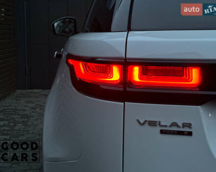 Белый Ленд Ровер Рендж Ровер Велар, объемом двигателя 2 л и пробегом 51 тыс. км за 42500 $, фото 14 на Automoto.ua