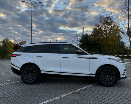 Белый Ленд Ровер Рендж Ровер Велар, объемом двигателя 2 л и пробегом 80 тыс. км за 35500 $, фото 25 на Automoto.ua