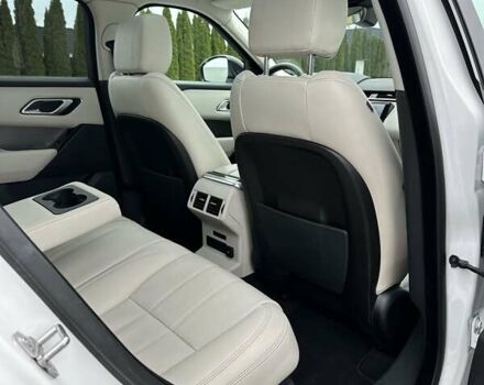 Білий Ленд Ровер Рендж Ровер Велар, об'ємом двигуна 2 л та пробігом 129 тис. км за 34900 $, фото 25 на Automoto.ua