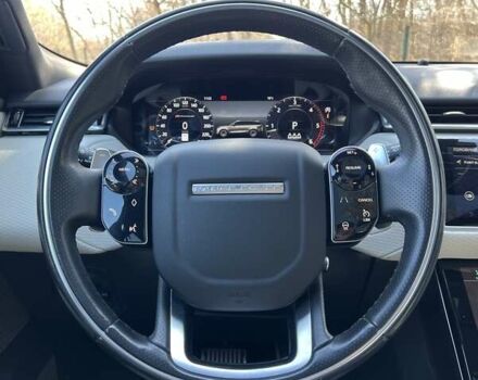 Белый Ленд Ровер Рендж Ровер Велар, объемом двигателя 2 л и пробегом 112 тыс. км за 31999 $, фото 12 на Automoto.ua