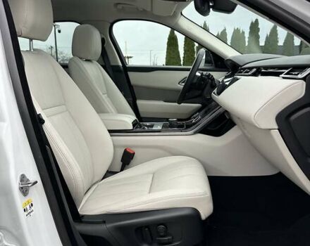 Білий Ленд Ровер Рендж Ровер Велар, об'ємом двигуна 2 л та пробігом 129 тис. км за 34900 $, фото 30 на Automoto.ua