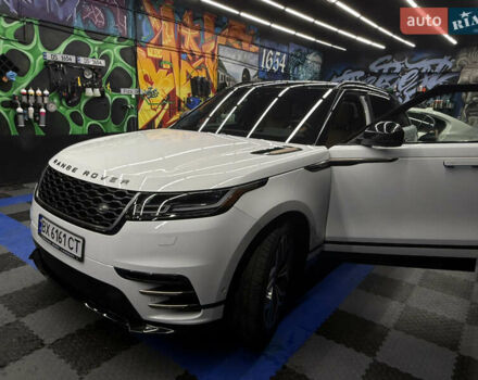 Белый Ленд Ровер Рендж Ровер Велар, объемом двигателя 3 л и пробегом 95 тыс. км за 43000 $, фото 14 на Automoto.ua