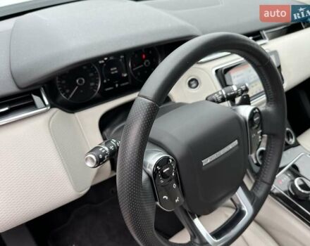 Білий Ленд Ровер Рендж Ровер Велар, об'ємом двигуна 2 л та пробігом 129 тис. км за 34900 $, фото 16 на Automoto.ua