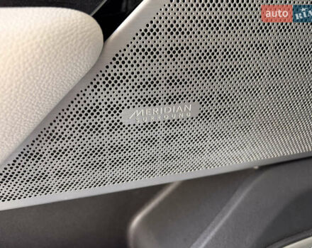 Білий Ленд Ровер Рендж Ровер Велар, об'ємом двигуна 2 л та пробігом 52 тис. км за 41500 $, фото 16 на Automoto.ua